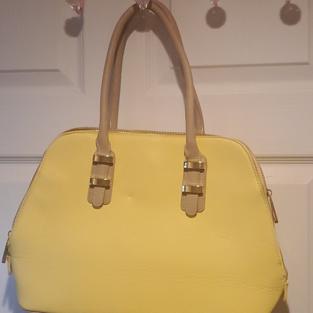 🟣 3/$25 Charming Charles purse